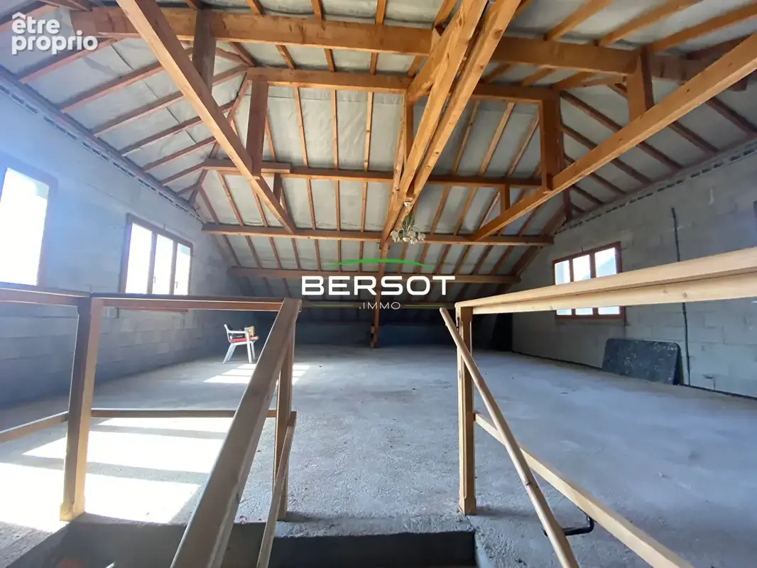 Port sur Saone, maison F7 avec Vaste dépendance - photo 9