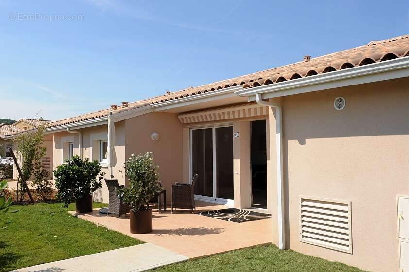 Maison à MONTELIMAR