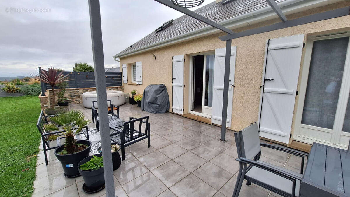 Maison à PIERREFIQUES