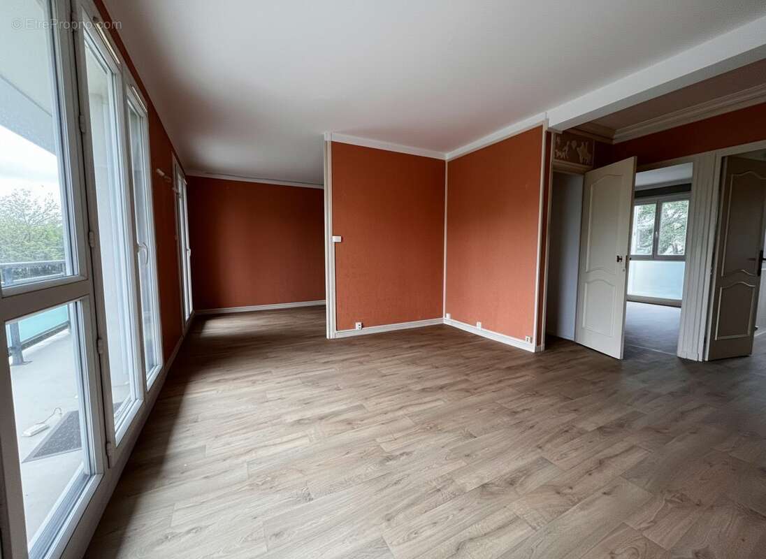 Appartement à GRIGNY