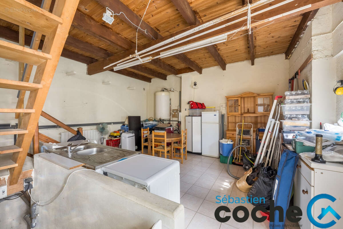 Maison à SAINT-BONNET-DE-MURE