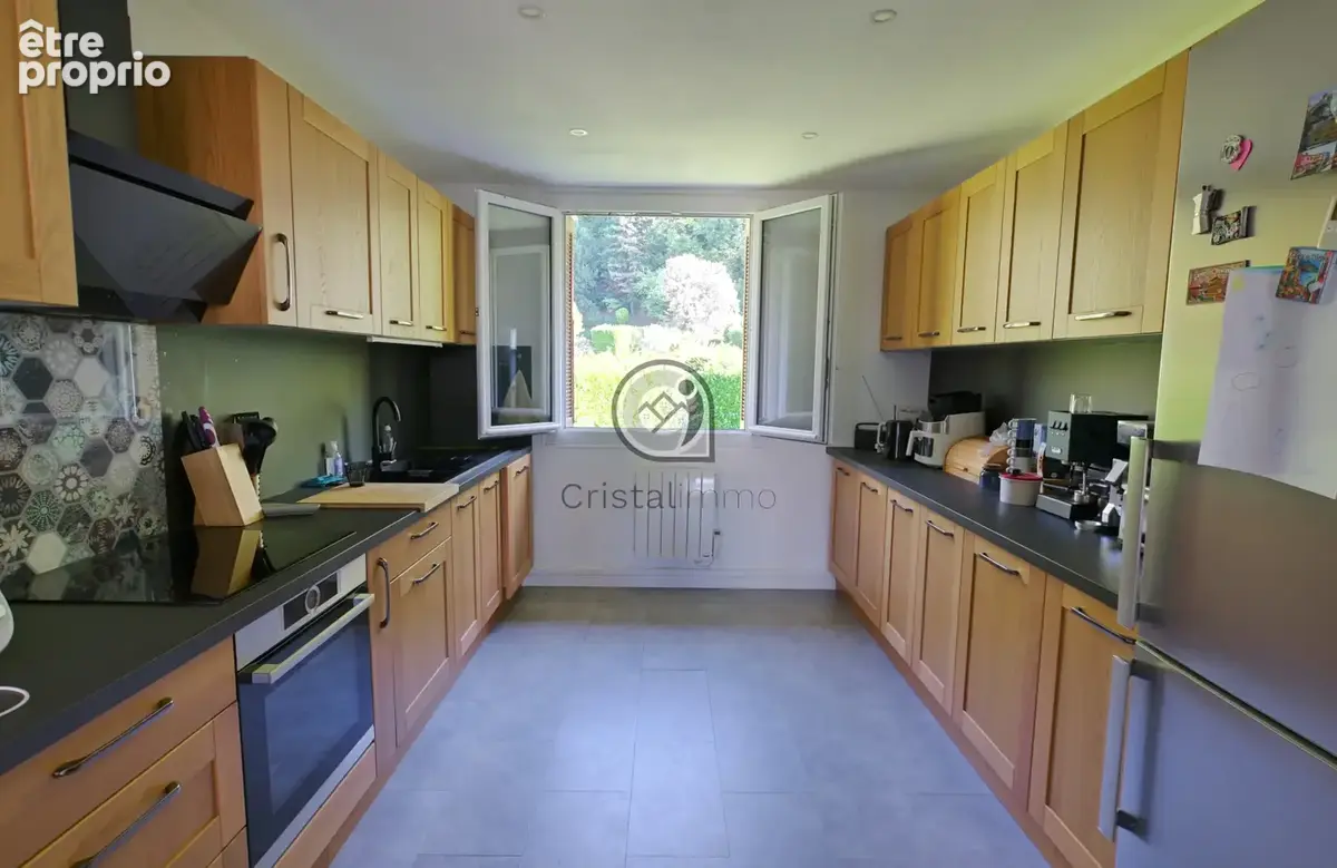 Gières - Appartement traversant T3 rénové avec terrasse et jardin - photo 2