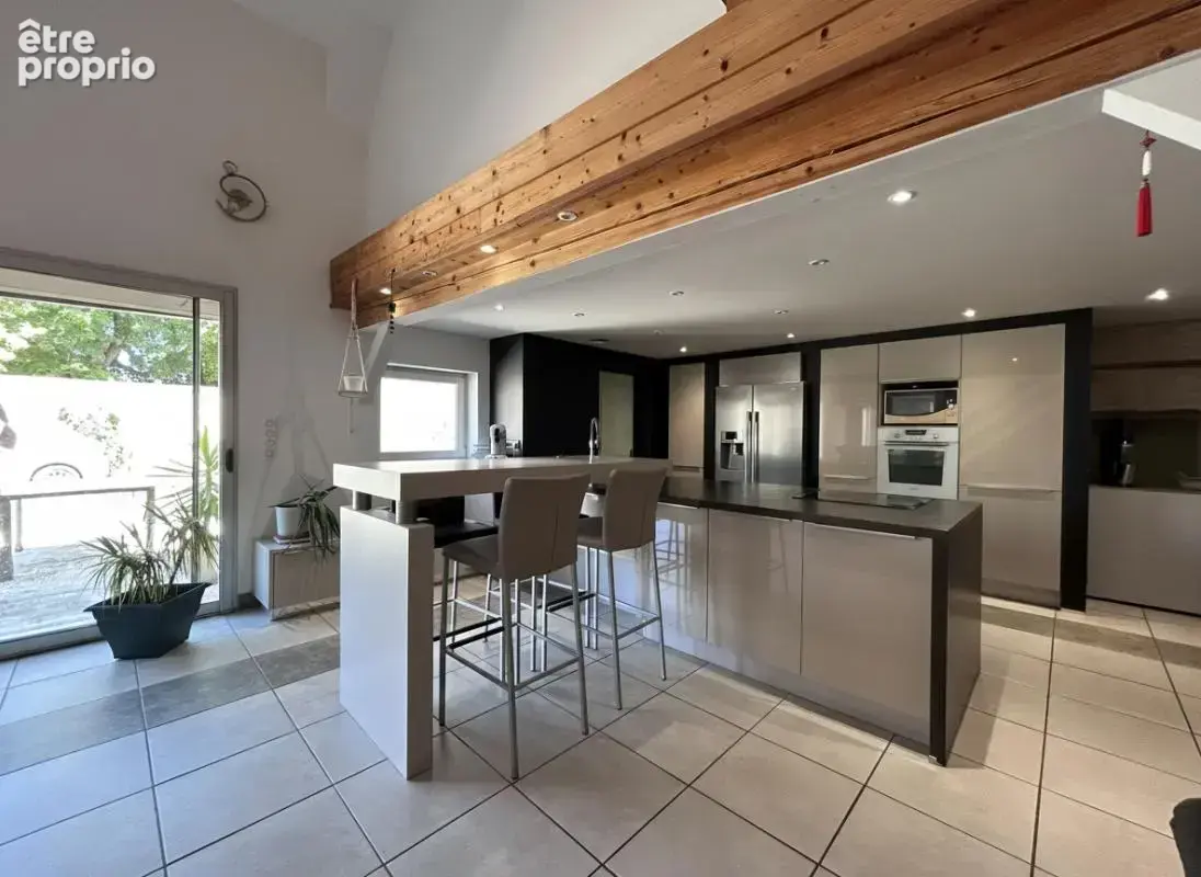 Neuville de Poitou - Secteur Bellefois - Maison 4 chambres (possibilité 5) + dépendance à rénover de 34m2) - photo 5