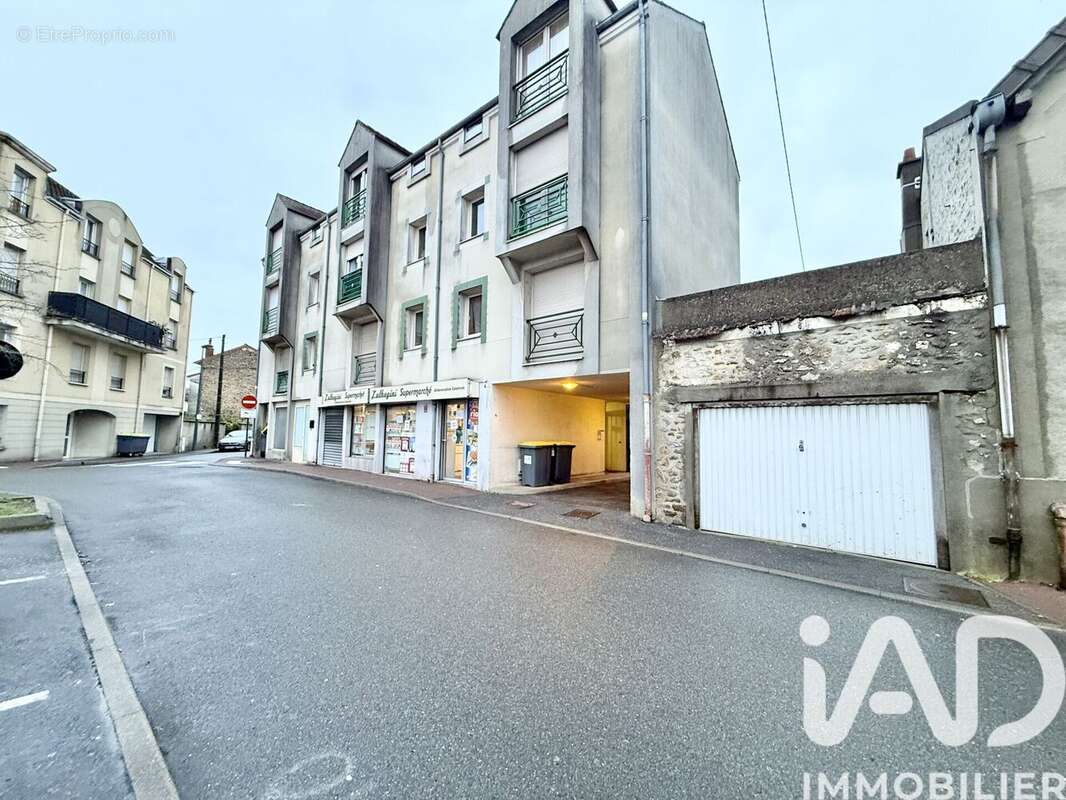 Photo 9 - Appartement à CORBEIL-ESSONNES