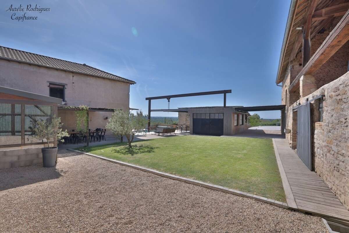 Maison à vendre 7 pièces SAINT MARTIN BELLE ROCHE (71) - photo 18