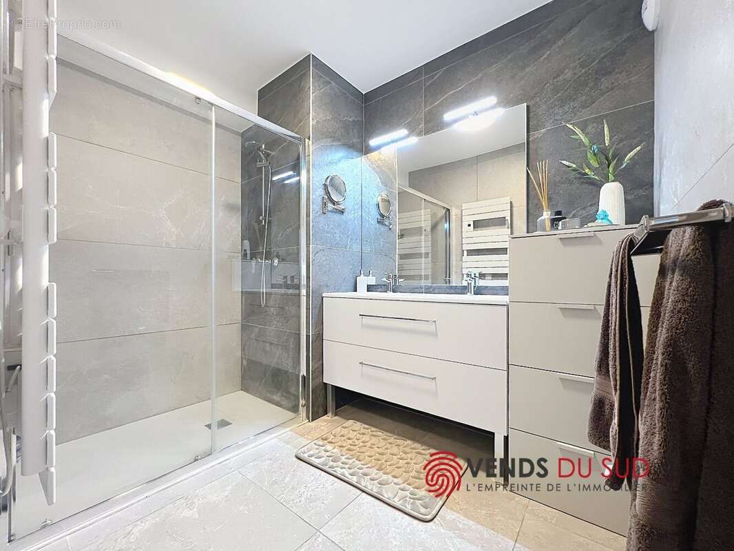 Appartement à BEZIERS