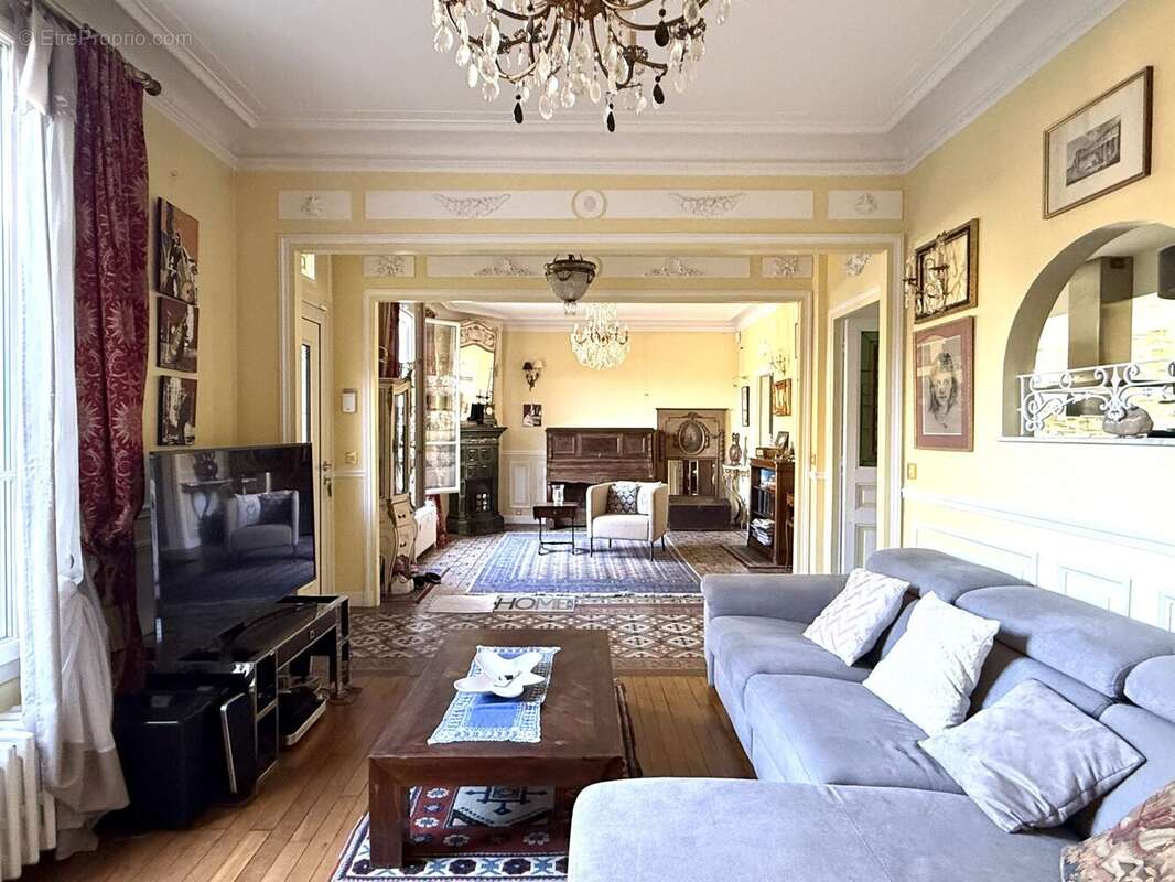 Maison à LIVRY-GARGAN