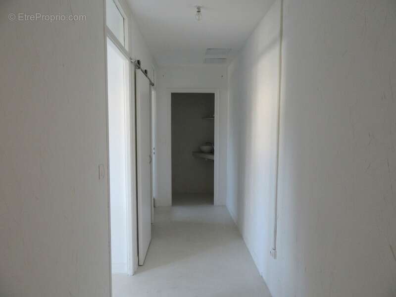 Spécial investisseur - Appartement + local à Montigny-les-Metz - photo 7