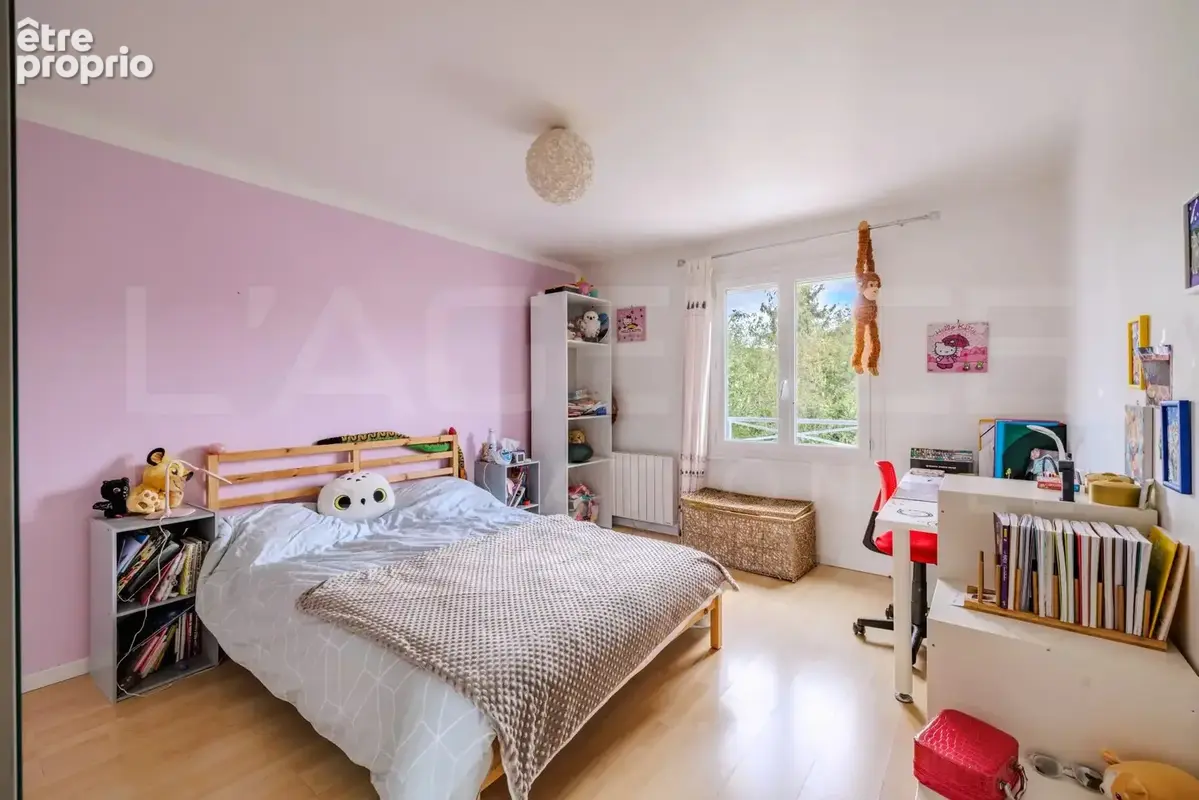 Maison familiale dans un environnement calme et verdoyant - photo 15