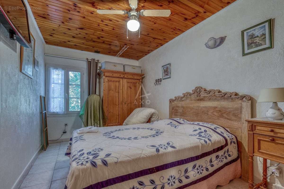 Maison à SAINT-ZACHARIE