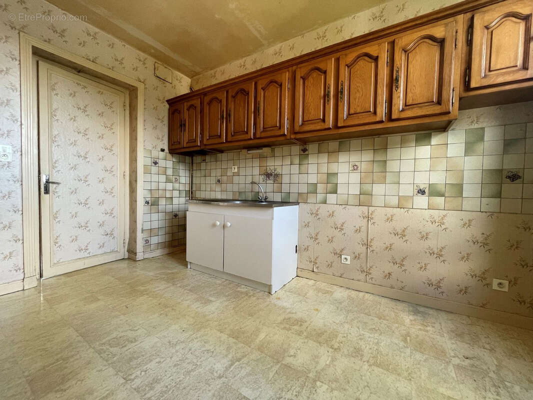 Appartement de type t2 a condat - photo 2