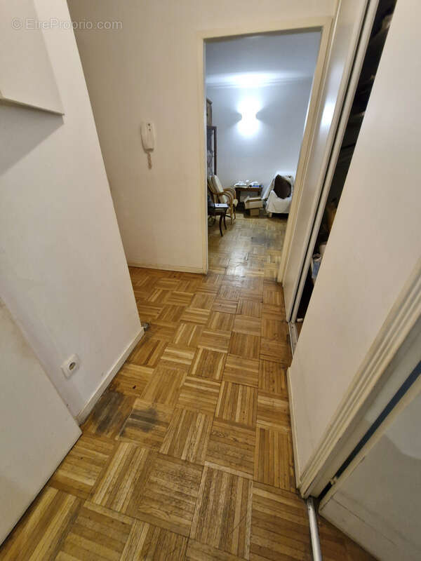 Lyon 7 saxe gambetta appartement type 2 residence seniors - photo 9