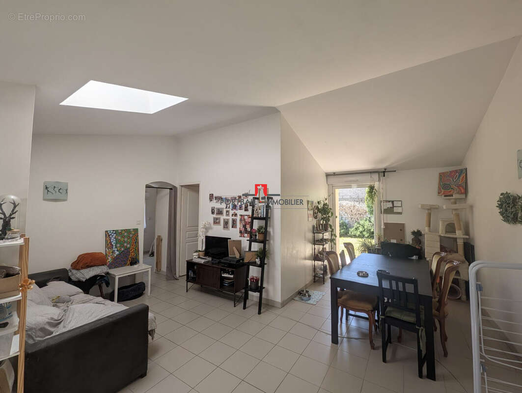 Maison 52 m² à Saint-Martin-Lacaussade  - photo 2