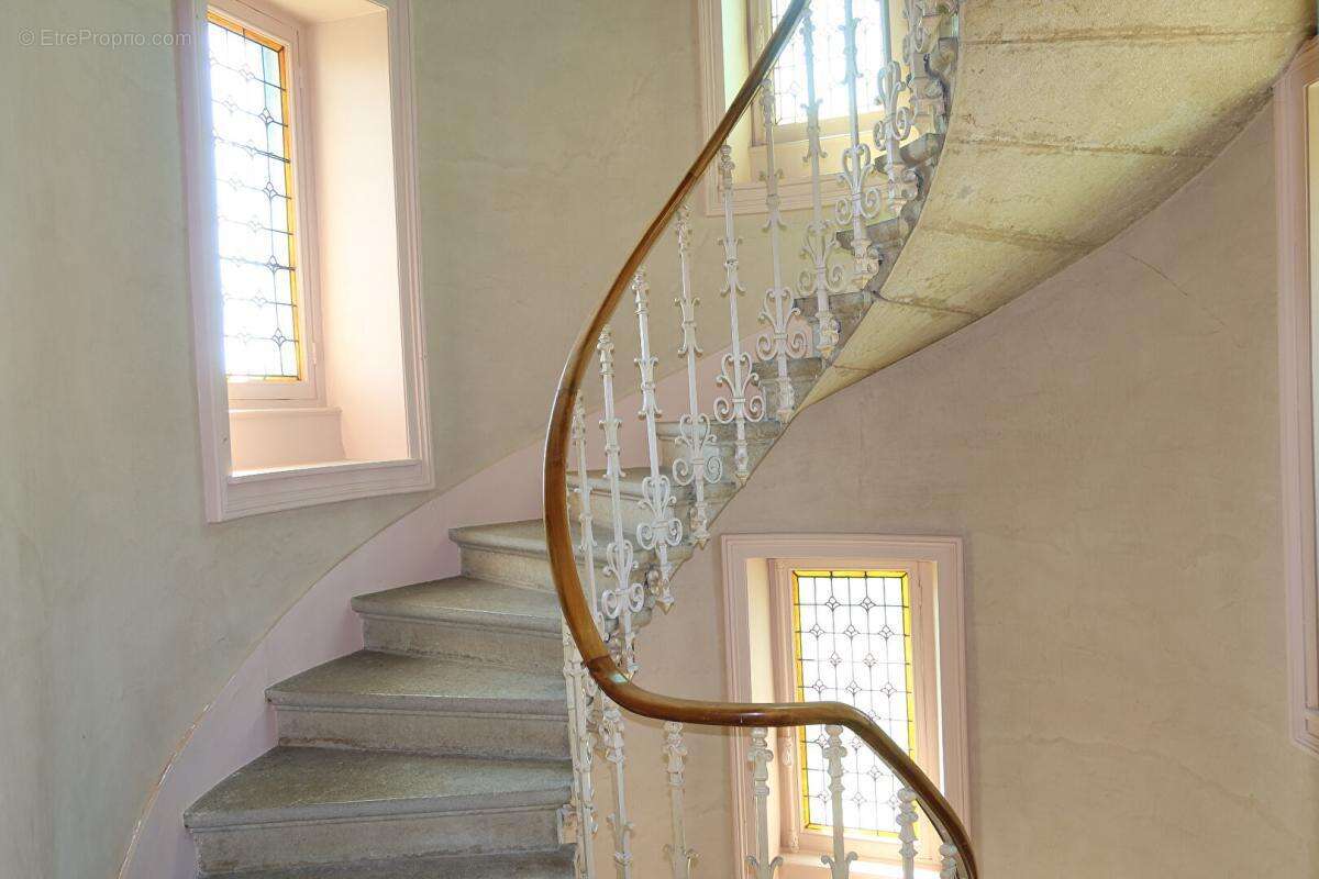 Demeure de prestige Besancon 12 pièce(s) 280 m2 - photo 9