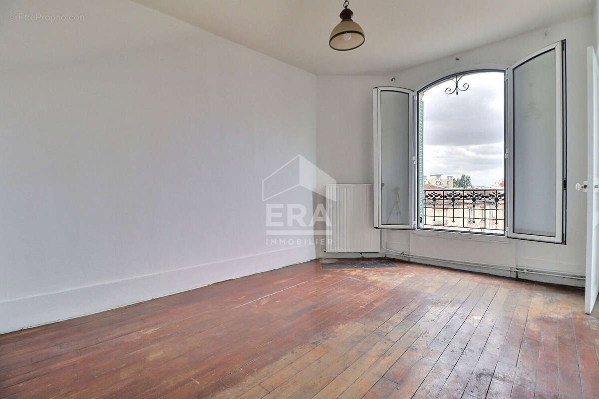 Appartement à LA COURNEUVE
