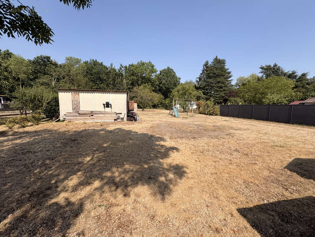 Maison commerces et école accessibles à pied à 10 mn de la gare de Bréval - photo 17