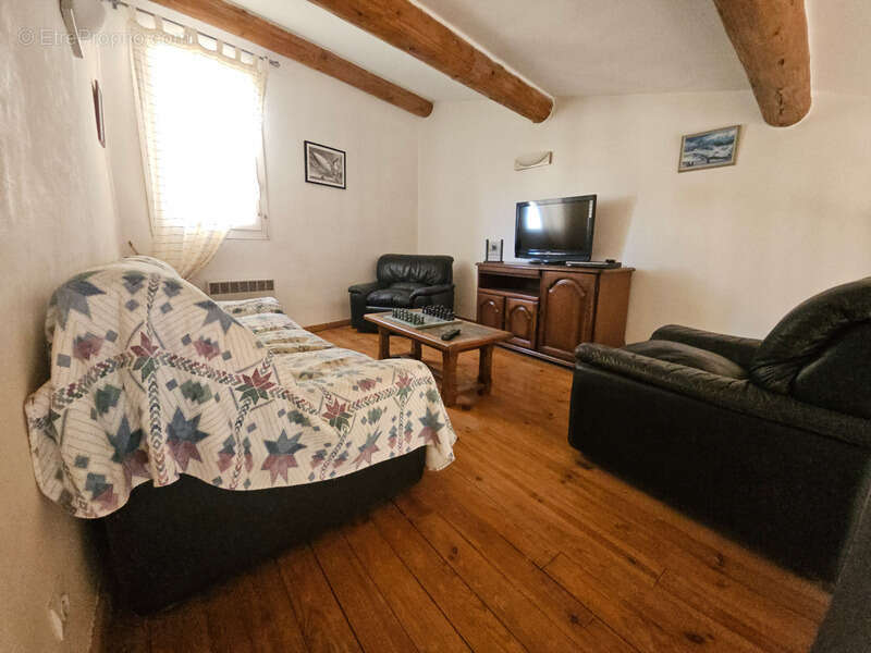 Appartement à PELISSANNE