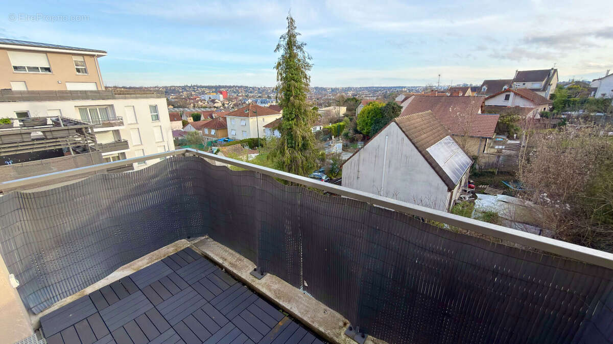 Appartement à CORBEIL-ESSONNES