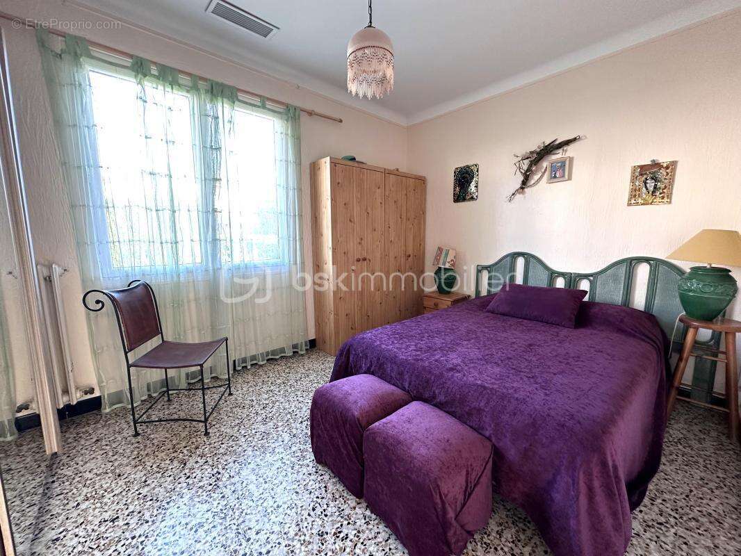 Maison à SAINT-LAURENT-DU-VAR