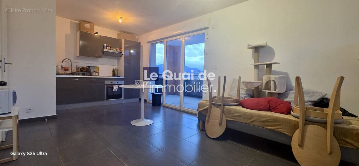 Appartement à CRANVES-SALES
