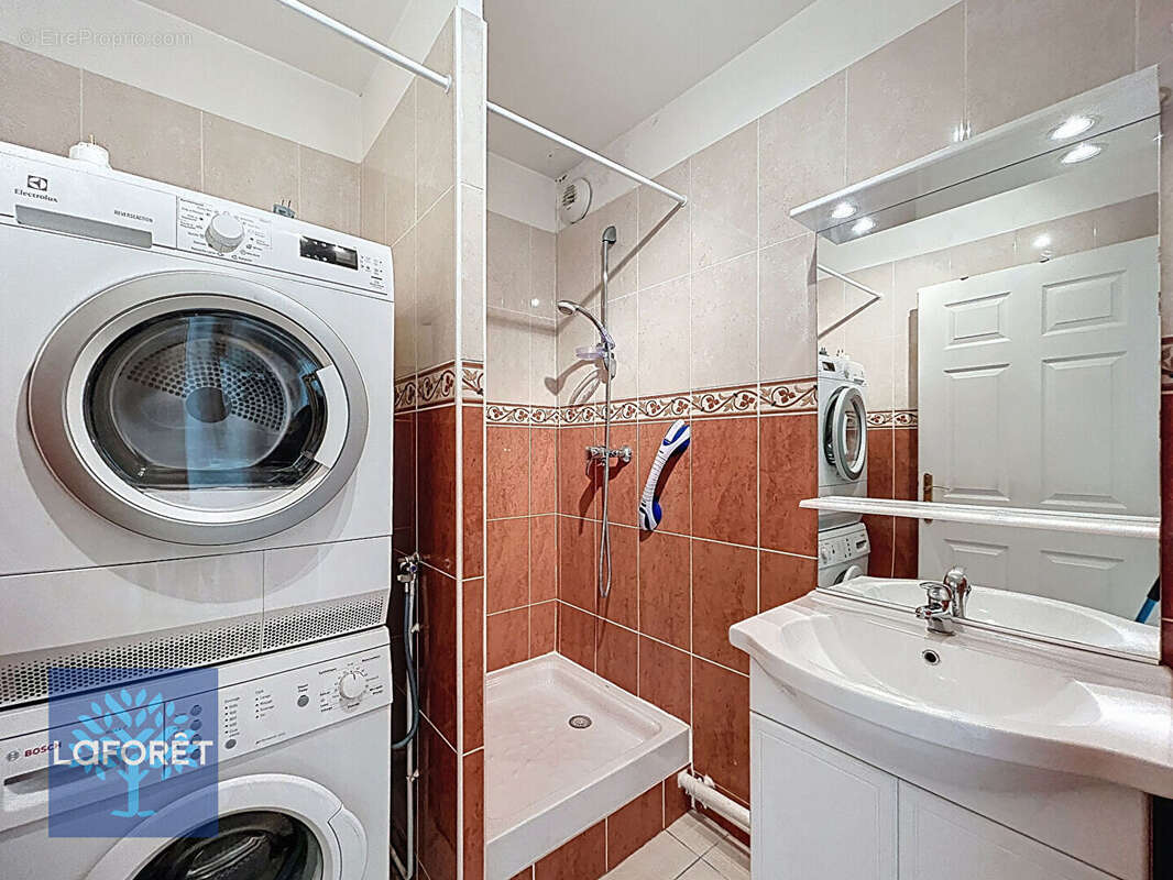 Appartement à CORBEIL-ESSONNES