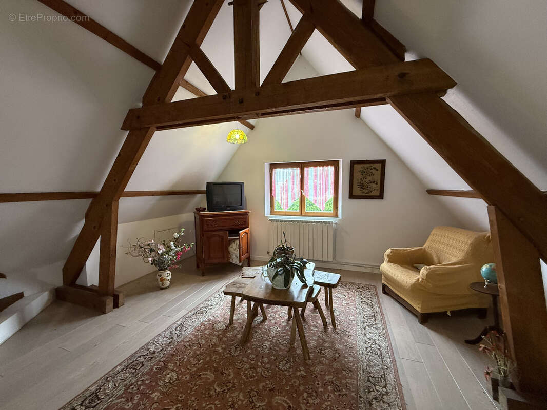 Maison à BRINON-SUR-SAULDRE