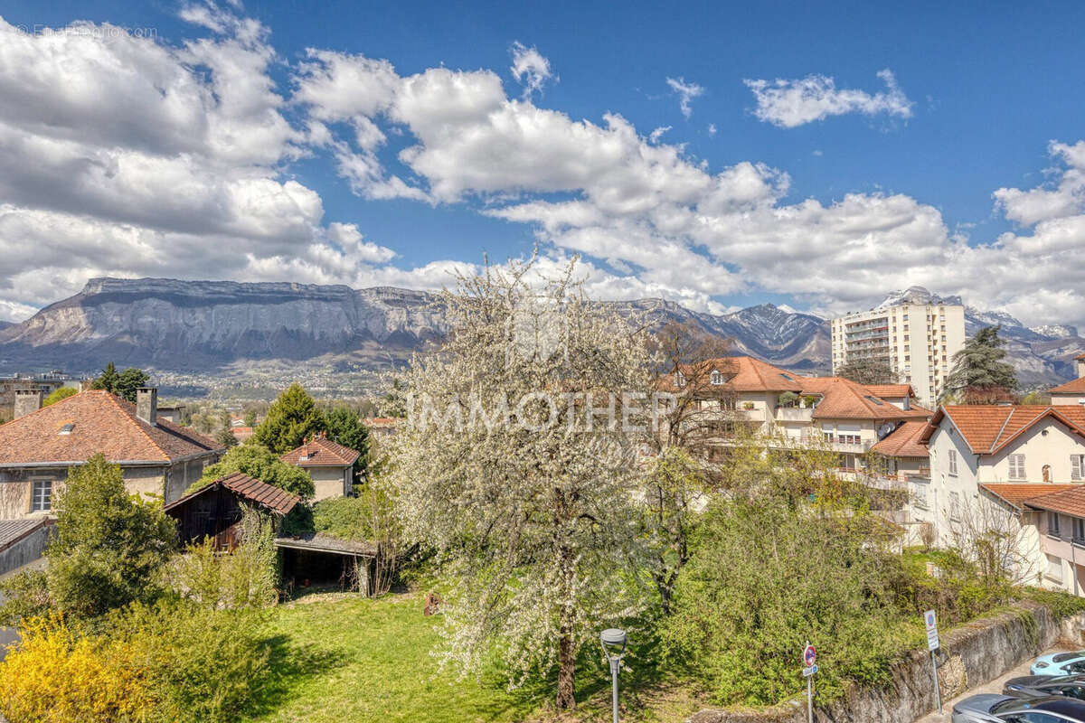 Appartement à DOMENE