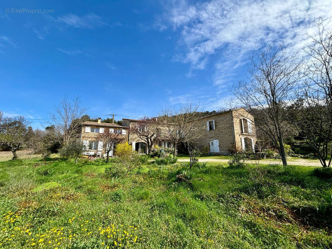 Maison à GRIGNAN