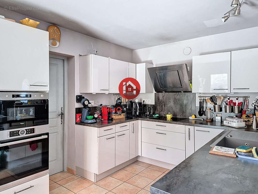 Maison à MONTFAUCON