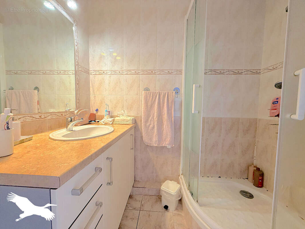 A VENDRE - Marseille 13013, Château Gombert / St Mitre - Appartement 4 pièces de 82m² avec terrasse et cave - Dernier étage - photo 11