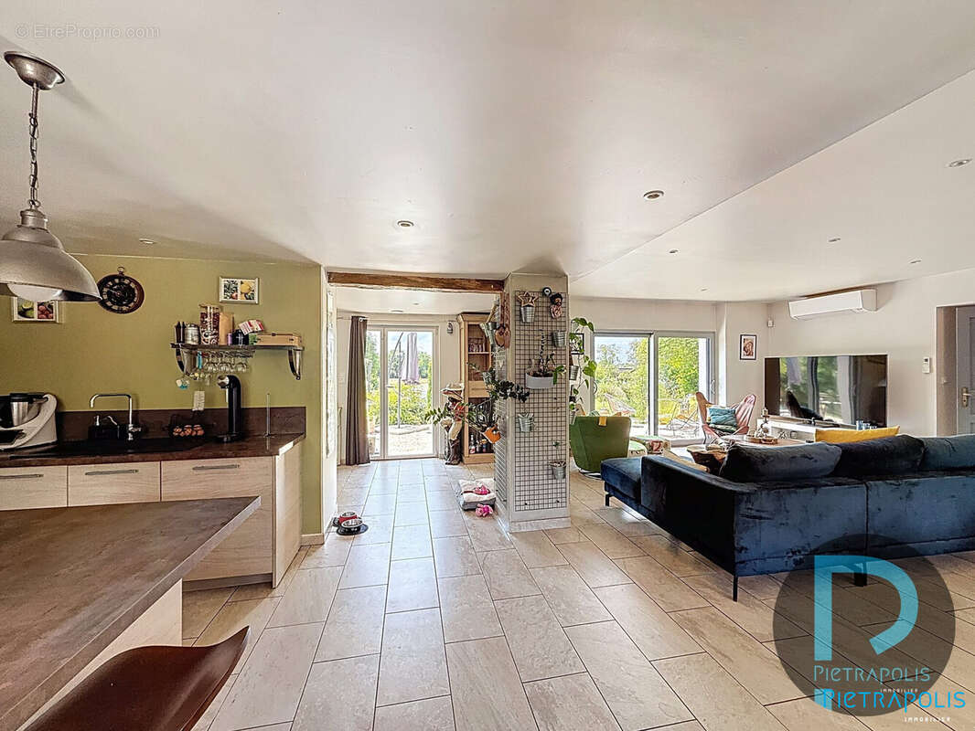 Maison à CHATILLON-SUR-CHALARONNE