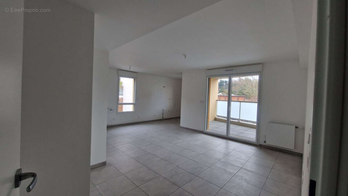 Appartement à TASSIN-LA-DEMI-LUNE