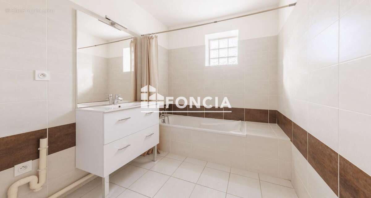 Appartement à CHAMALIERES