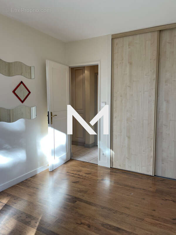 Appartement à SAINT-MARTIN-D'HERES