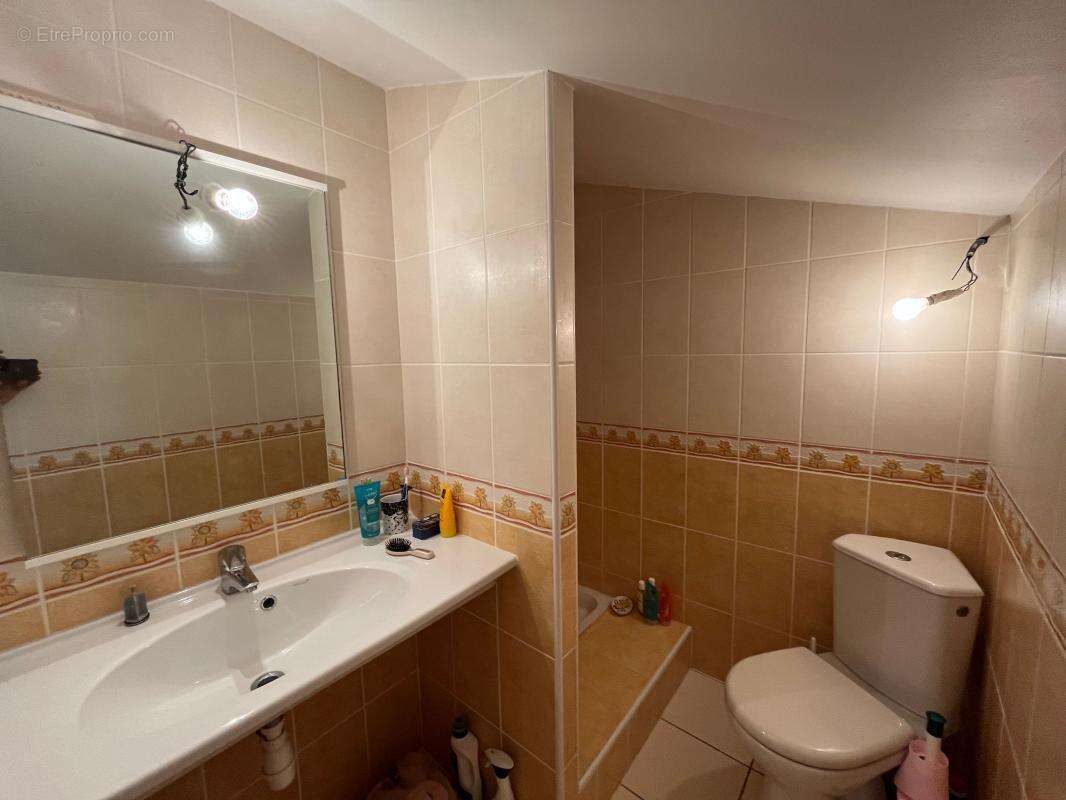 Meze, Appartement avec exceptionnel et rarissime emplacement sur le port - photo 22