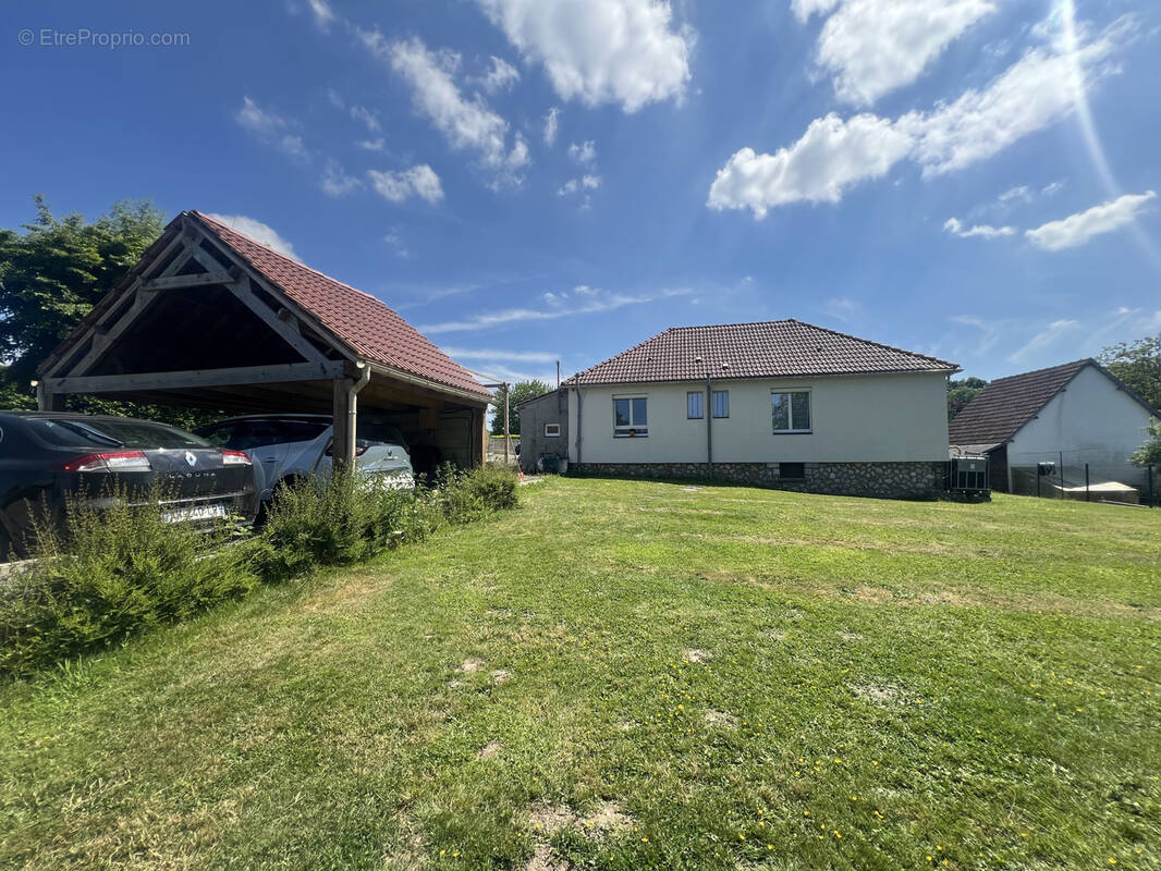 Maison à SAINT-ELOI-DE-FOURQUES