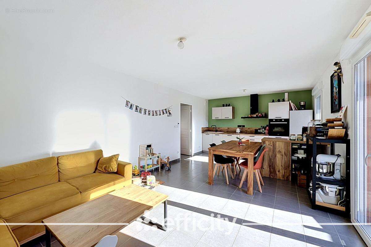 Appartement à GIVORS