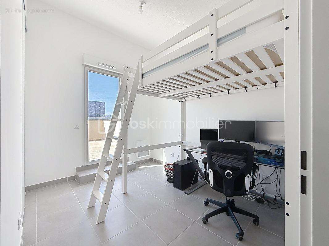 Appartement à SAINT-BRES