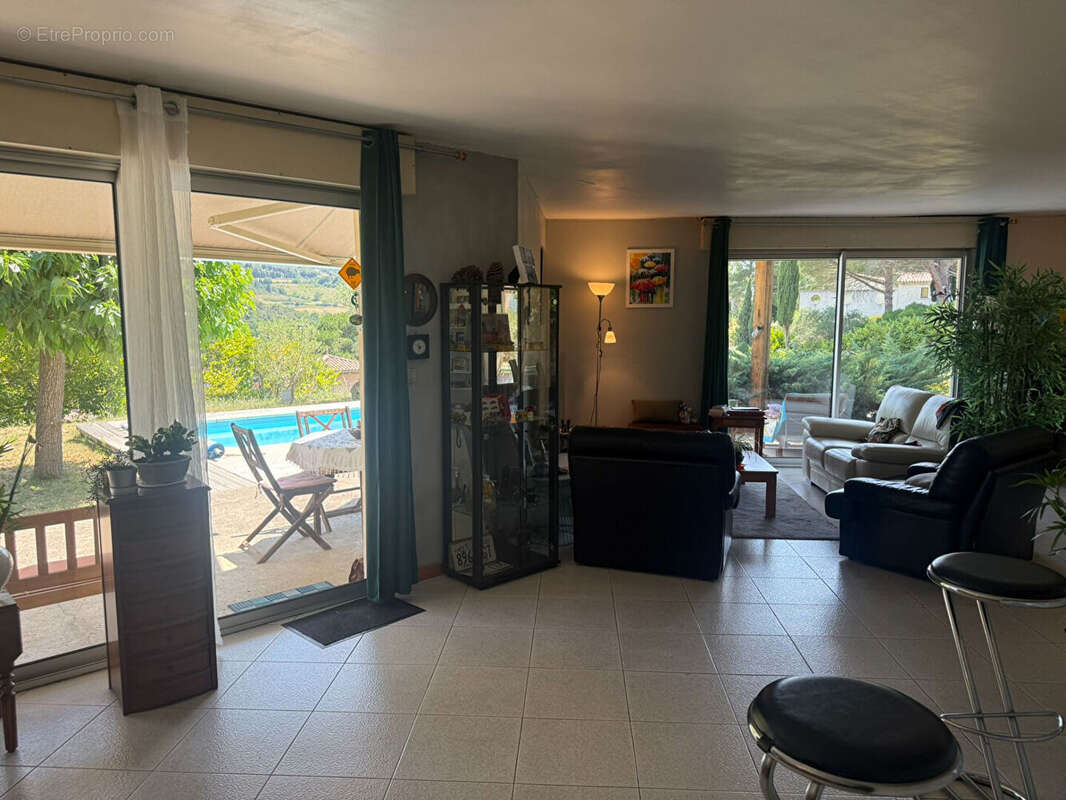 Maison à vendre à Limoux de 105 m² avec piscine, garage de 55 m² et terrain de 960 m² - photo 8