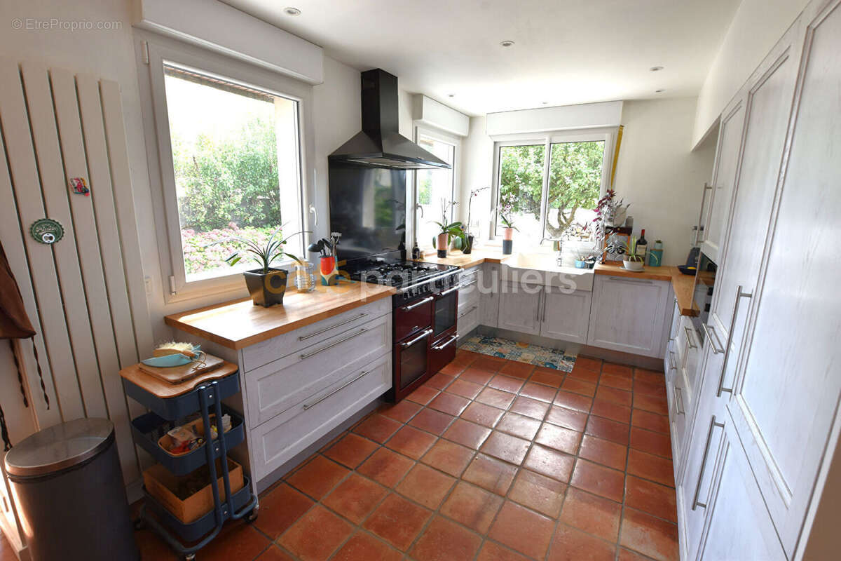 Maison Lesneven - 7 pièces -167 m2 - photo 3