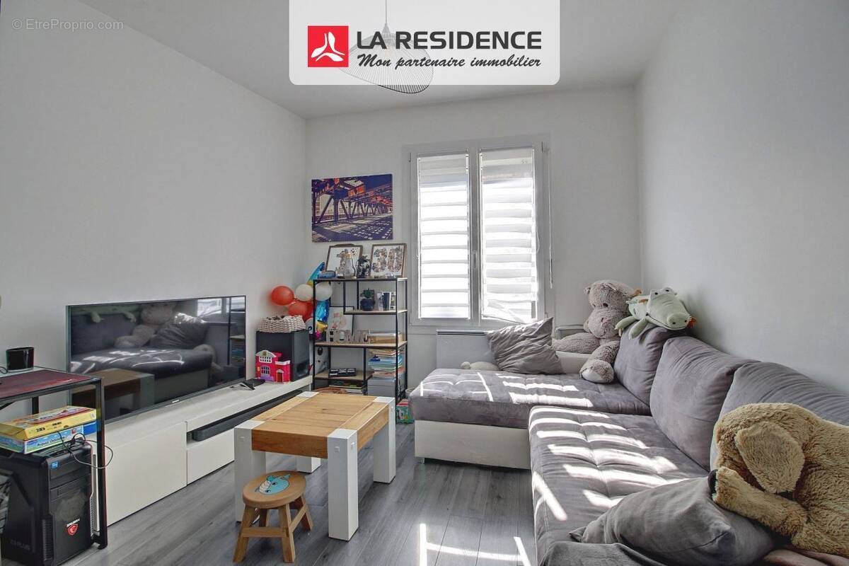 Maison à SAINT-ETIENNE-DU-ROUVRAY