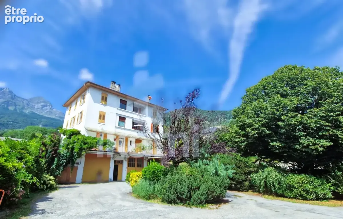 Appartement à UGINE