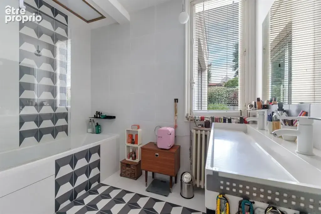 Saint cloud  montretout 92210 - maison 310 m² - 5/6 chambres + 2/3 bureaux  700 m² terrain - parking - photo 14