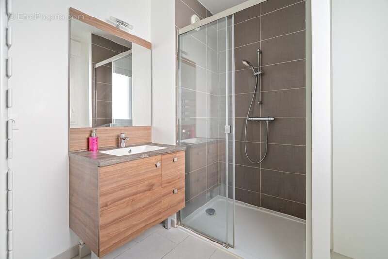 Appartement à ISSY-LES-MOULINEAUX