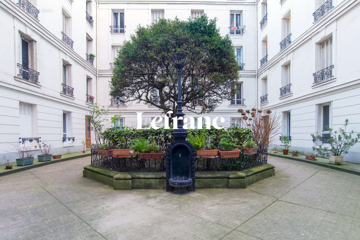 Appartement à PARIS-15E
