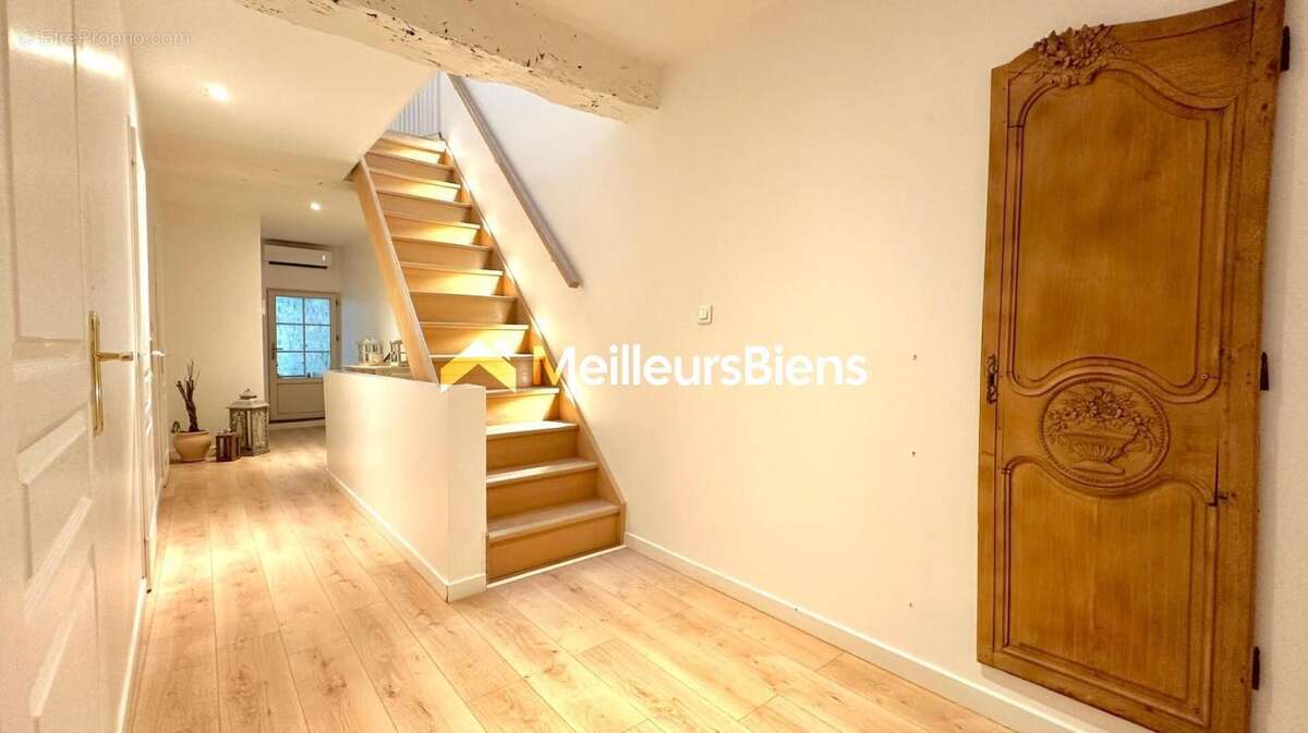 Maison à SAINTES