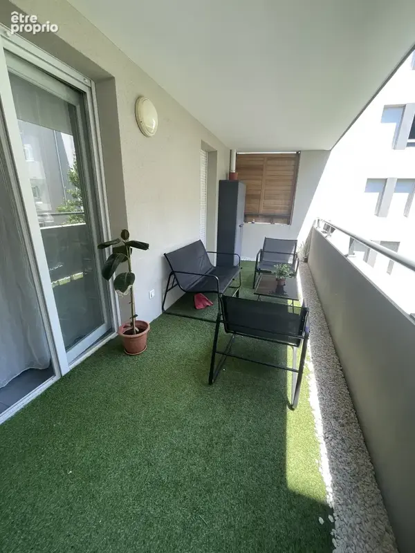 À vendre    3 pieces le cabot residence recente marseille 9ème 13009  55m2lc + terrasse 10m2+ box - photo 4