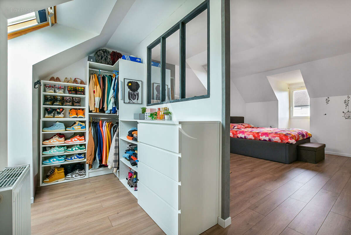 Maison à EVRY-GREGY-SUR-YERRE