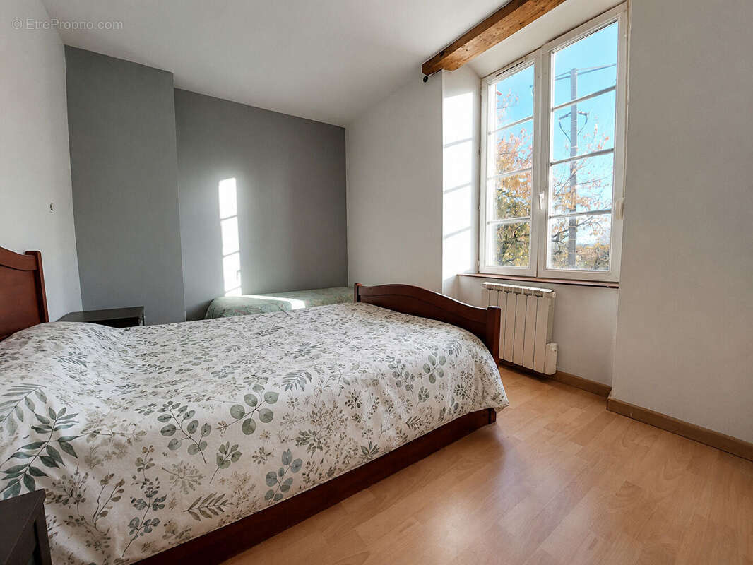 Maison à LENCLOITRE