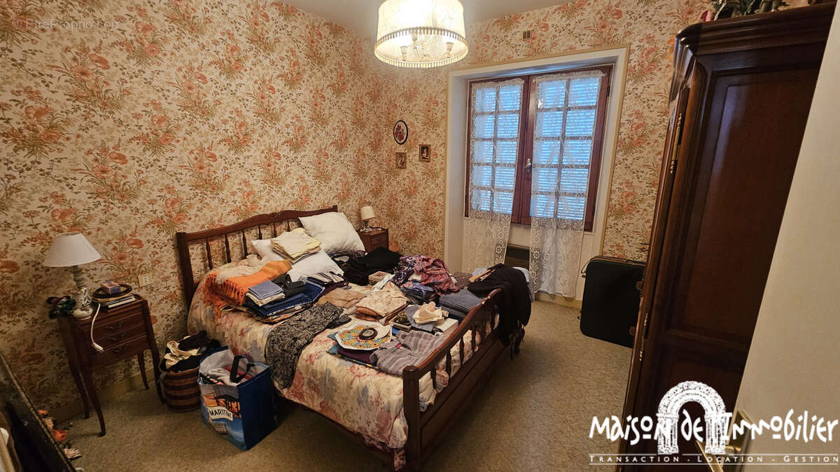 Maison à SAINT-FORT-SUR-LE-NE